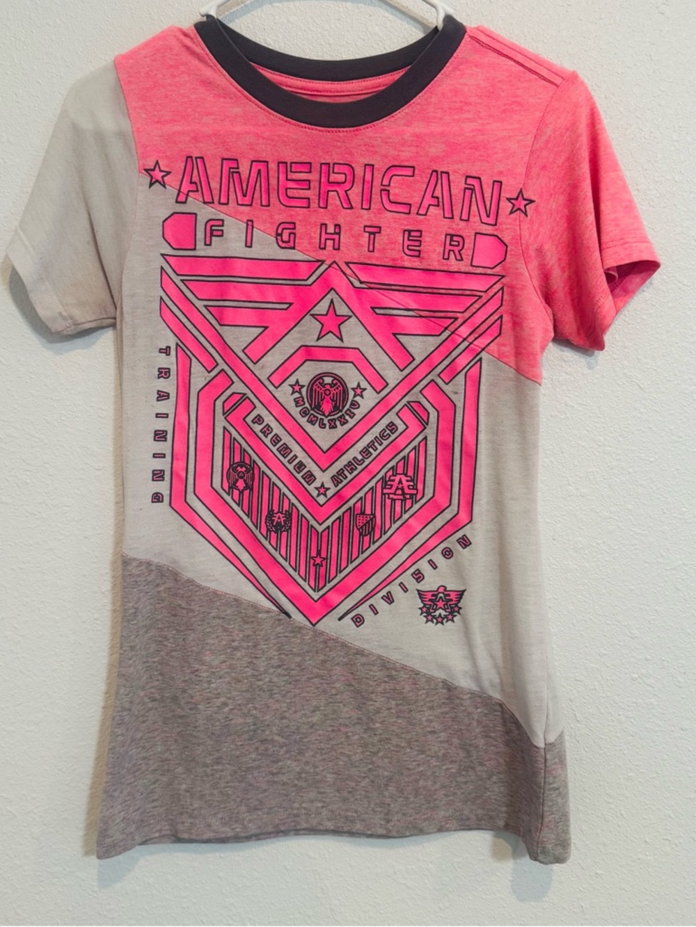 American Fighter Buckle Vintage TShirt Pink Size Small
